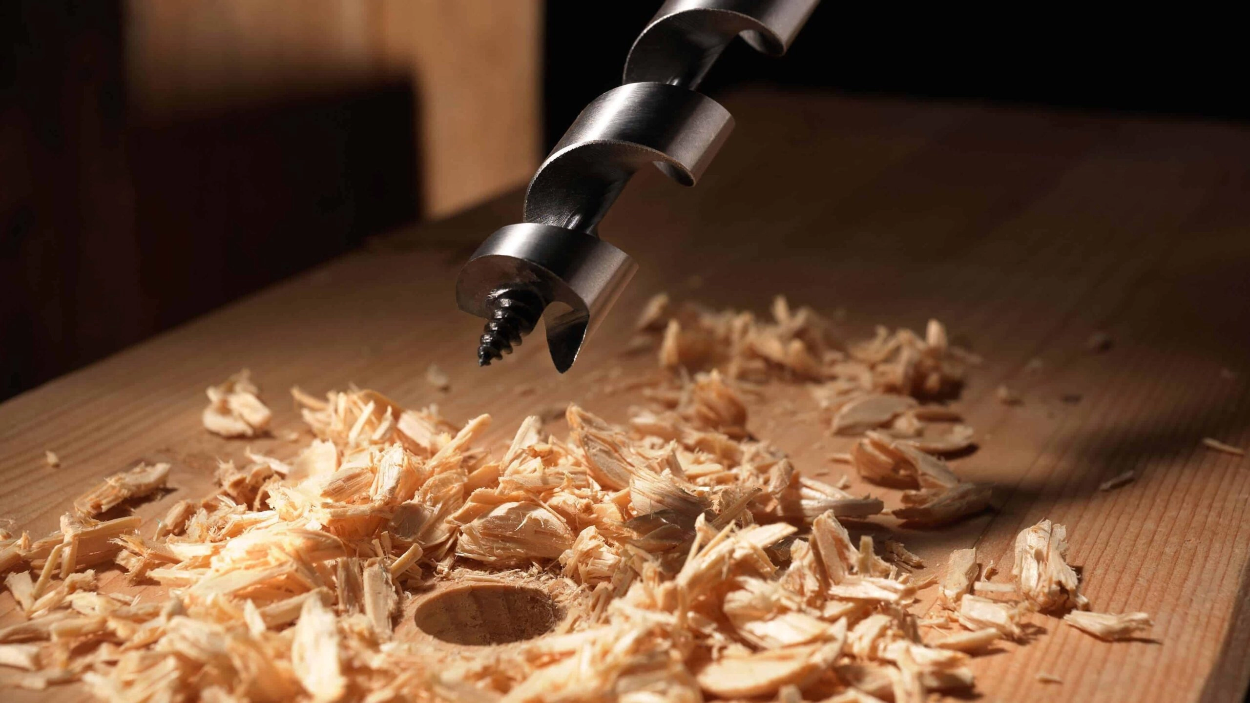 Drilling in different materials: wood